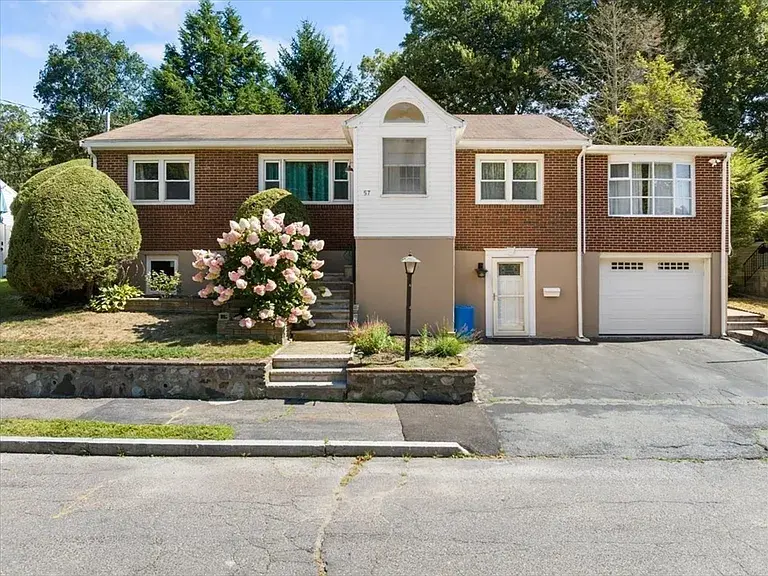 57 Maurice St - Exterior